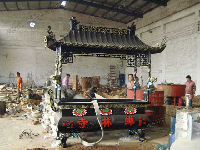 铜香炉铸造_河北志彪雕塑公司供应各种铜香炉