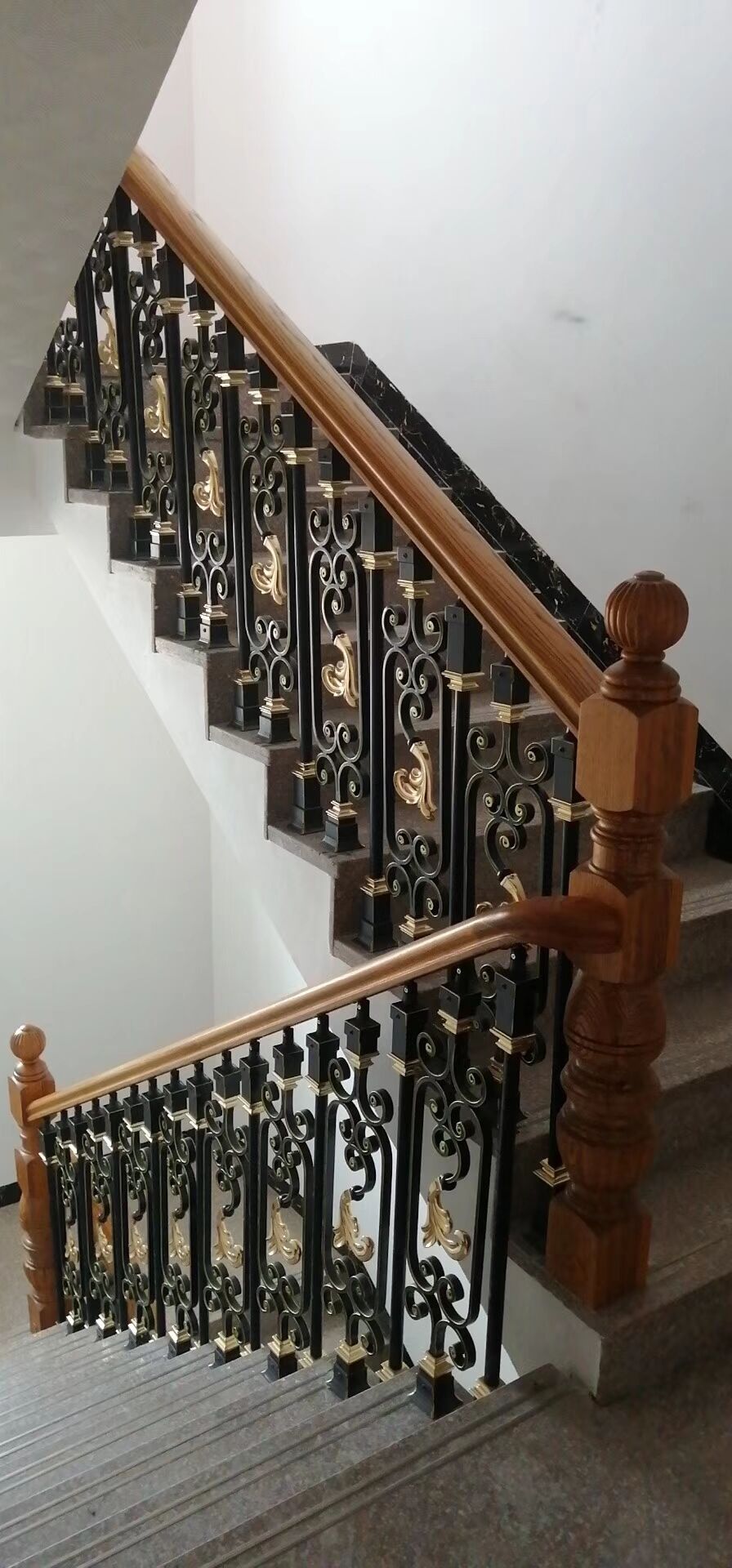 铁艺室内楼梯扶手