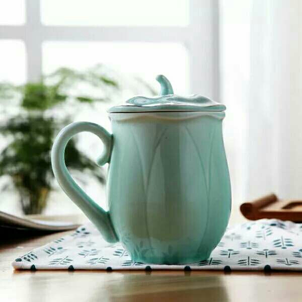 86青瓷茶杯